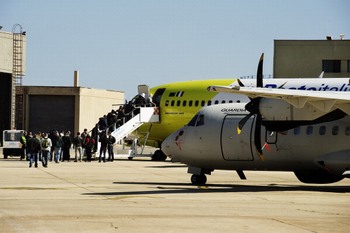 138 украинцев эвакуировали из Ливии. Фото: ROBERTO SALOMONE/Getty Images
