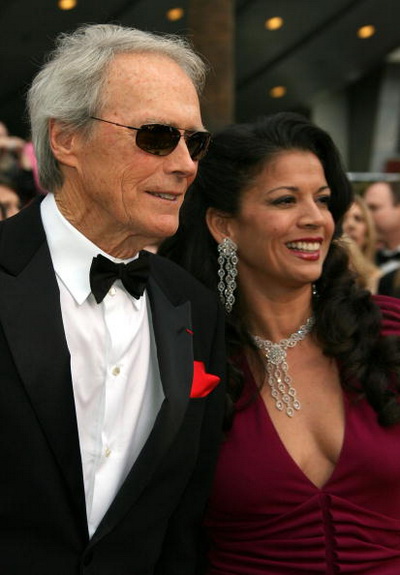 Клінт Іствуд з дружиною Діною Іствуд. Фото: Frazer Harrison/Getty Images 