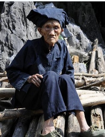 Китайская долгожительница Ло Мэйчжэнь. Фото с hudong.com