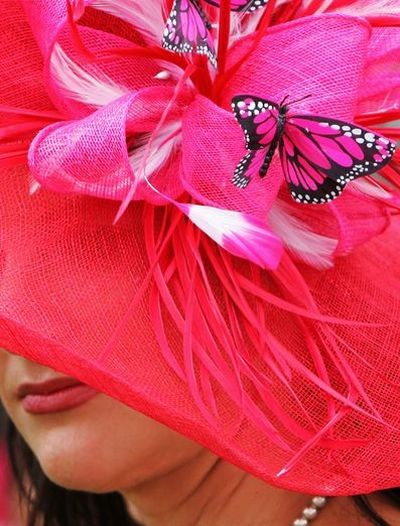 Найдивовижніші капелюшки на фестивалі Дербі в Лондоні. Фото: Getty Images 