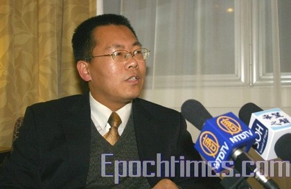 Пекінський адвокат-правозахисник, доктор наук, викладач пекінського університету Тен Бяо. Фото: The Epoch Times