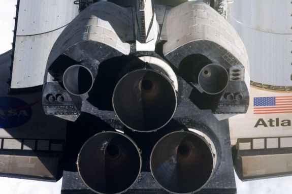 Головні мотори шатла Атлантіс. Фото: NASA via Getty Images 