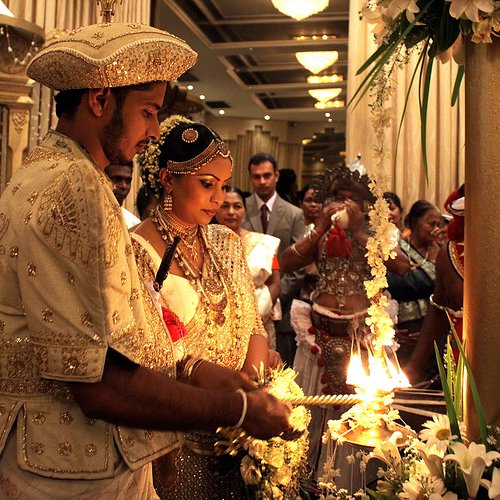 Традиційна весільна церемонія. Фото: Denish C/Flickr