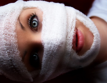 Захоплення косметичною хірургією може швидко стати психічної залежністю. Фото: Brittany DeWester/Getty Images
