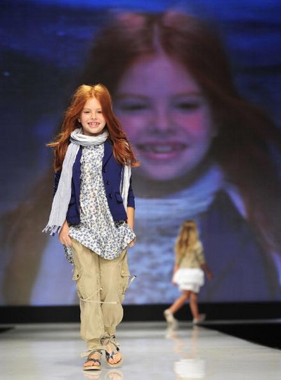 Колекція дитячого одягу сезону весна/літо 2010 фірми Pitti Immagine Bimboк. Фото: TORSTEN SILZ/AFP/Getty Images 