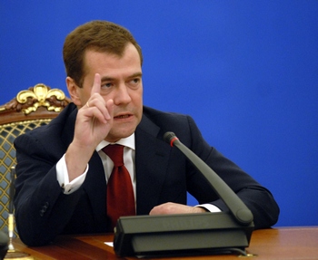 Медведев: «Не в Украине, а на Украине». Фото: Владимир Бородин/The Epoch Times Украина