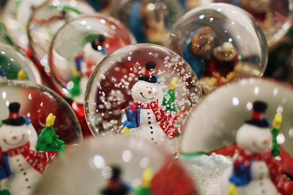 Виставка різдвяних подарунків і прикрас у Лондоні. Фото: Dan Kitwood / Getty Images 