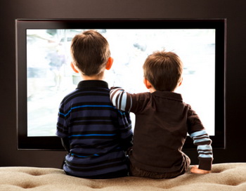 Ворог дитячого здоров'я номер один – телевізор. Фото: Chris Stein/Getty Images