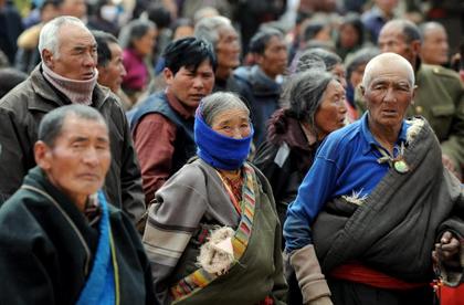 Тибетские монахи вышли на демонстрацию, требуя освобождения двоих своих собратьев. Фото: MARK RALSTON/AFP/Getty Images