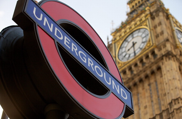 Знак метрополітену в Лондоні. Фото: ANDREW COWIE/AFP/Getty Images