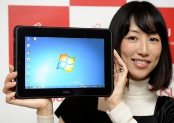 Microsoft планирует начать продажу новой версии MS Windows 8. Фото: TOSHIFUMI KITAMURA/Getty Images