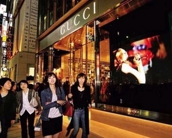 В Китае запретили рекламу роскоши. Фото с epochtimes.com