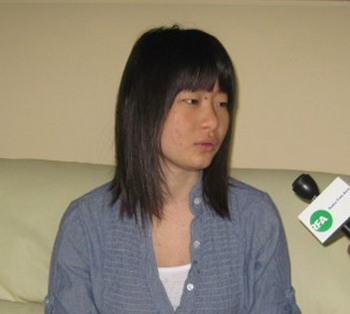 Кэн Кэ, дочь известного китайского адвоката-правозащитника Гао Чжишэна. Фото: FRA