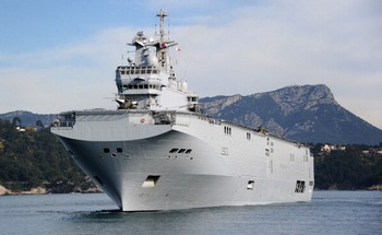 Французькі та російські верфі спільно побудують два кораблі типу «Mistral». Фото: GERARD JULIEN/Getty Images