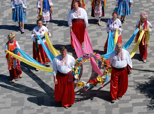 Парад Фалунь Дафа в Днепропетровске. 22 июля 2009 г. Фото: Владимир Бородин/The Epoch Times