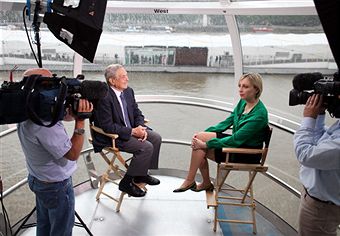 Джордж Сорос дає інтерв'ю в програмі 'Віч-на-віч'. Фото: Simon Dawson / Getty Images