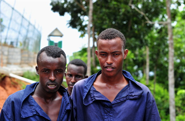 В Виннице на двух квартирах выявлено 27 нелегальных мигрантов из Сомали. [15:48:29] Виктор Киев: Фото: ALBERTO PIZZOLI/AFP/Getty Images