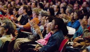 Зал Keller Auditorium в Портленде. (He Qingxin/The Epoch Times)