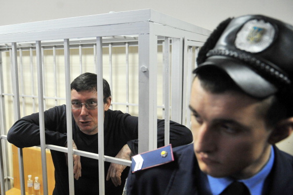Юрій Луценко в Печерському суді, 27 лютого. Фото: SERGEI SUPINSKY/AFP/Getty Images