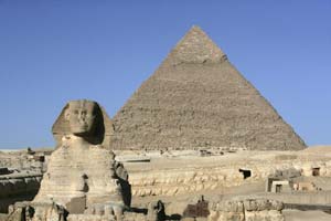 Сфинкс и Великая пирамида. Фото: Getty Images News