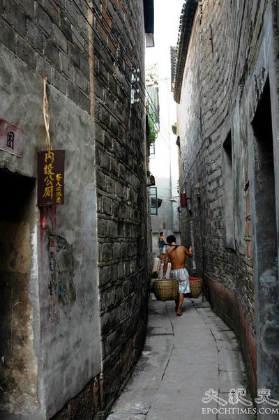 Стародавнє містечко Фенхуан. Фото з epochtimes.com 