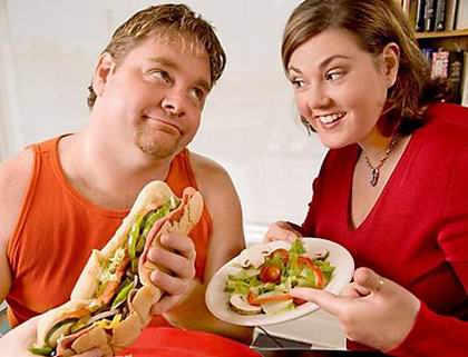 Існують деякі докази, які показують, що вищий рівень холестерину, навпаки, пов'язаний із довголіттям. Фото: popmedic.ru
