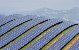 На Херсонщині запрацює кілька сонячних електростанцій. (Фото: BORIS HORVAT / AFP / Getty Images)
