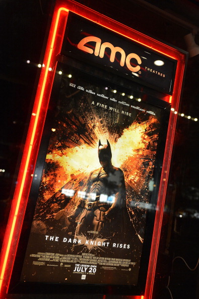 На показе фильма о Бэтмене в США убито 14 человек. Фото: Mike Coppola/Getty Images