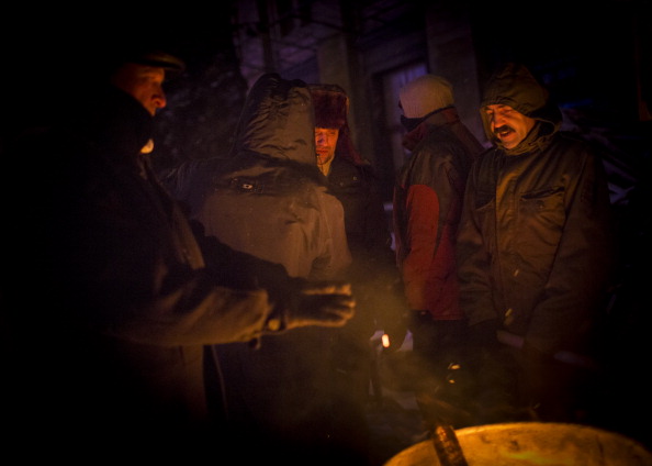 Протестувальники біля багаття на площі Незалежності 29 січня 2014 р. в Києві, Україна. Фото: Rob Stothard/Getty Images