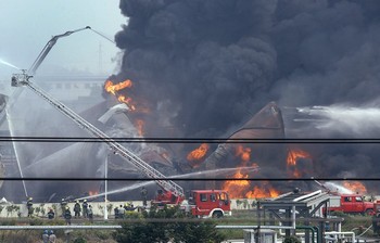 На хімічному заводі в провінції Чжецзян відбулися три сильних вибухи. 19 жовтня 2009. Фото з epochtimes.com