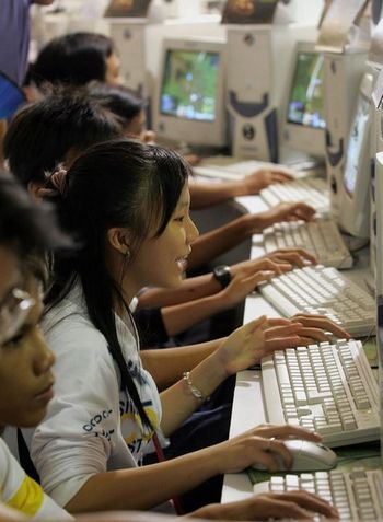 Інтернет-ігри гублять китайську молодь. Фото: HOANG DINH NAM/AFP/Getty Images