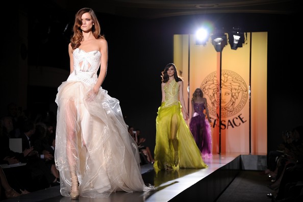 Итальянский модный дом Versace. Фото: Pascal Le Segretain/Getty Images