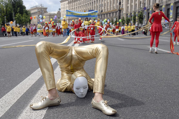 Карнавал дитячих творчих колективів пройшов по Хрещатику в суботу 6 червня. Фото: Володимир Бородін/The Epoch Times 