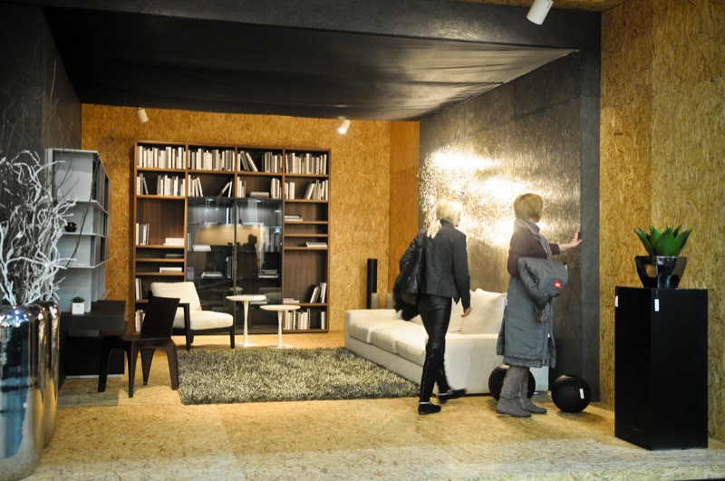Международная выставка мебели «Interior-Mebel» в Киеве 2 марта 2012 года. Фото: Владимир Бородин/The Epoch Times Украина