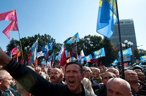 У лидера афганцев проводят обыск. Фото: Цензор