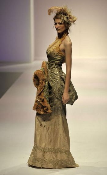 Колекція жіночого одягу, що її було представлено 17 січня на Тижні моди у Гонконзі. Фото: Andrew Ross/Getty Images 