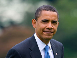 «Принц шарма» - Обама, он имеет это. Это особенное. Это „Je ne sais quoi' (Я не знаю, что это). Как раз - харизму. Но что же такое харизма, то есть личное обаяние? Предположительно подлинность, достоверность, что есть тот, кто есть. Обама смог „Change We 