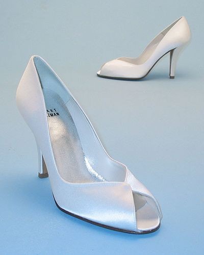 Белые атласные свадебные туфли/Фото с efu.com.cn 