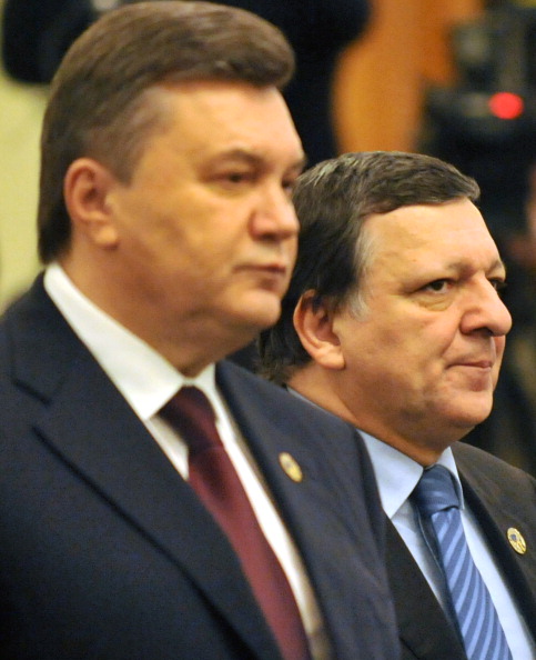 Президент України Віктор Янукович та Голова Європейської комісії Жозе Мануель Баррозу під час саміту Україна - ЄС у Києві 19 грудня 2011 року. Фото: SERGEI SUPINSKY / AFP / Getty Images