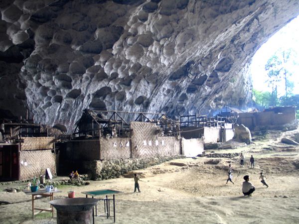 Сама пещера площадью с два футбольных поля. Фото: С сайта Еpochtimes.com