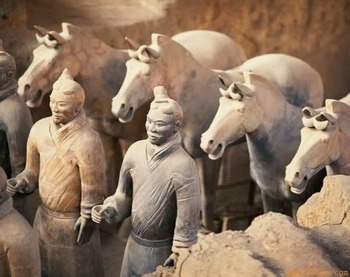 Терракотовая армия – загробное войско императора Цинь Ши-хуанди, объединившего Китай в единое государство. Фото с сайта icg.com