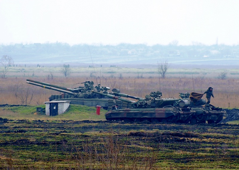 Військовослужбовці України удосконалюють бойову майстерність в полі на Дніпропетровщині. Фото: Міноборони