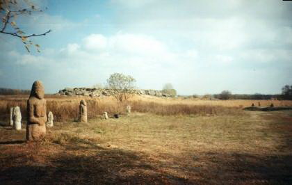 Шу-Нун (Каменная Могила) под Мелитополем. Фото: Паукова С.М. Х.1998 г.