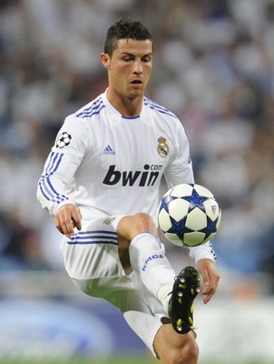 Криштиану Роналду (Cristiano Ronaldo). Фото: JAVIER SORIANO/Getty Images