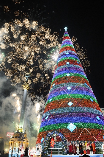 Новогодняя ёлка 2011 года в Киеве. Фото: Владимир Бородин/Великая Эпоха
