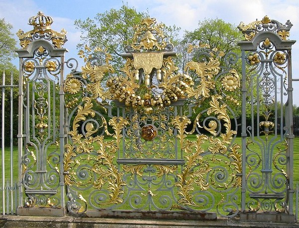 Южный фасад дворца (арх. К. Рен, 1694). Фото: wikipedia