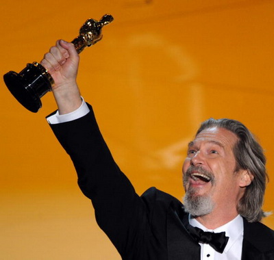 Фотообзор. 82-я церемония вручения наград Киноакадемии США «Оскар». 7 марта 2010. Актер Джефф Бриджес. Фото: GABRIEL BOUYS/AFP/Getty Images