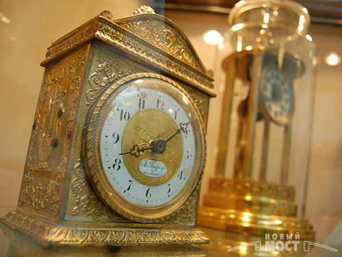 Днепропетровск. Выставка уникальных старинных часов. Фото: Новый Мост