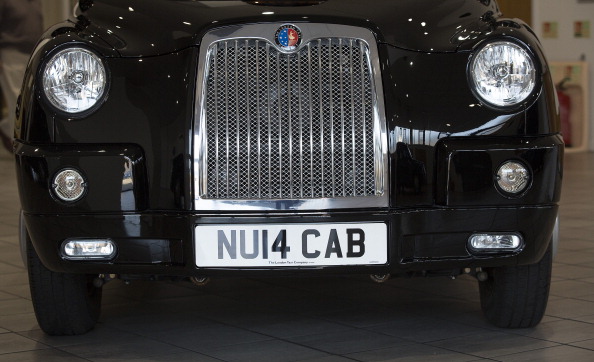 Автомобиль TX4 Евро 5 производства Geely. Фото: Simon Dawson/Bloomberg via Getty Images