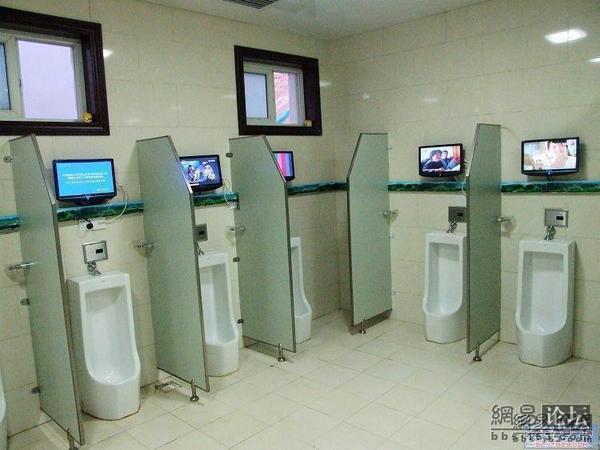 Пятизвёздочные туалеты в Китае строятся для показа иностранцам «успехов» экономического развития страны. Фото с epochtimes.com